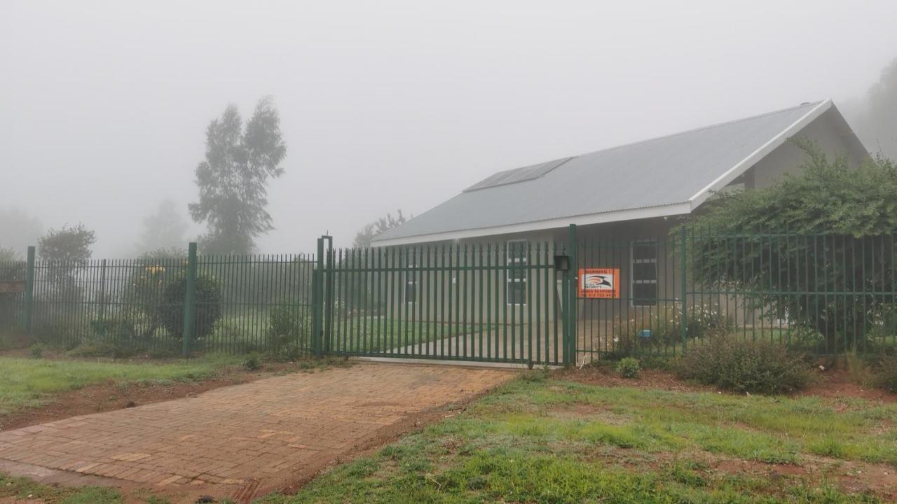 Sirimiri Cottage Dullstroom Exterior photo
